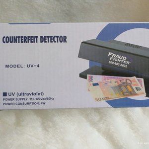 Ultraviolet UV Black Light Counterfeit Currency Detector, Brand New